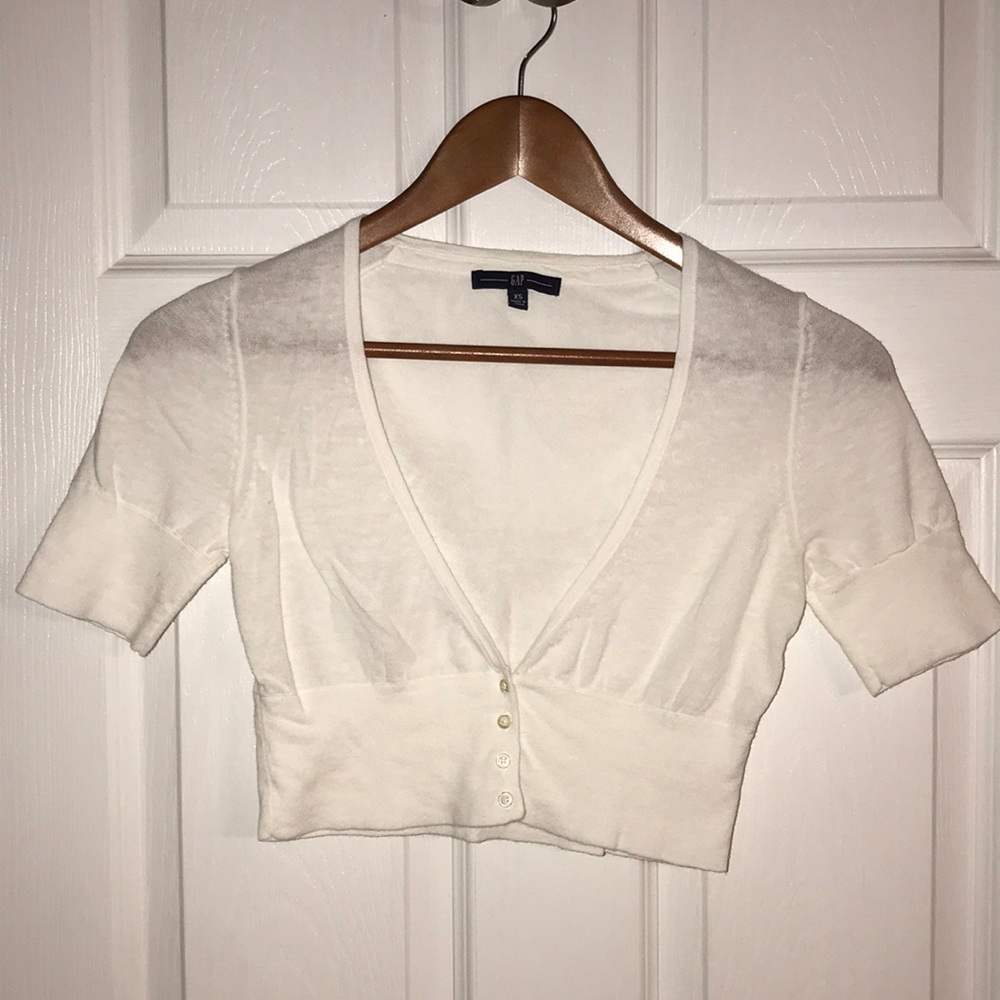 GAP WOMEN’S WHITE CROPPED SWEATER